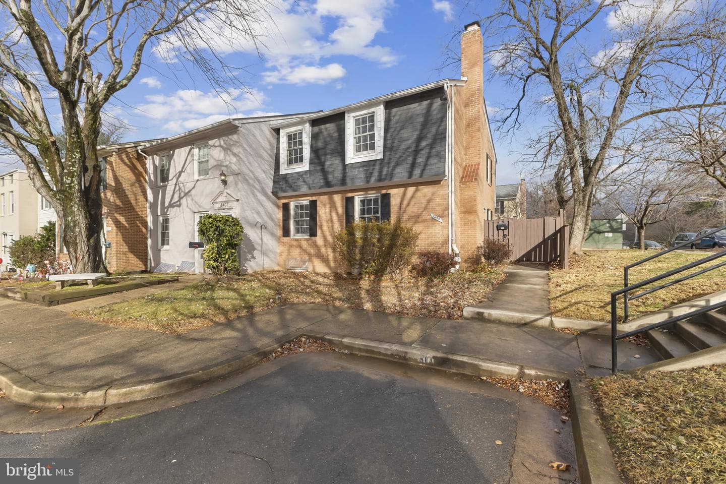 8400 Thompson Road photo 1