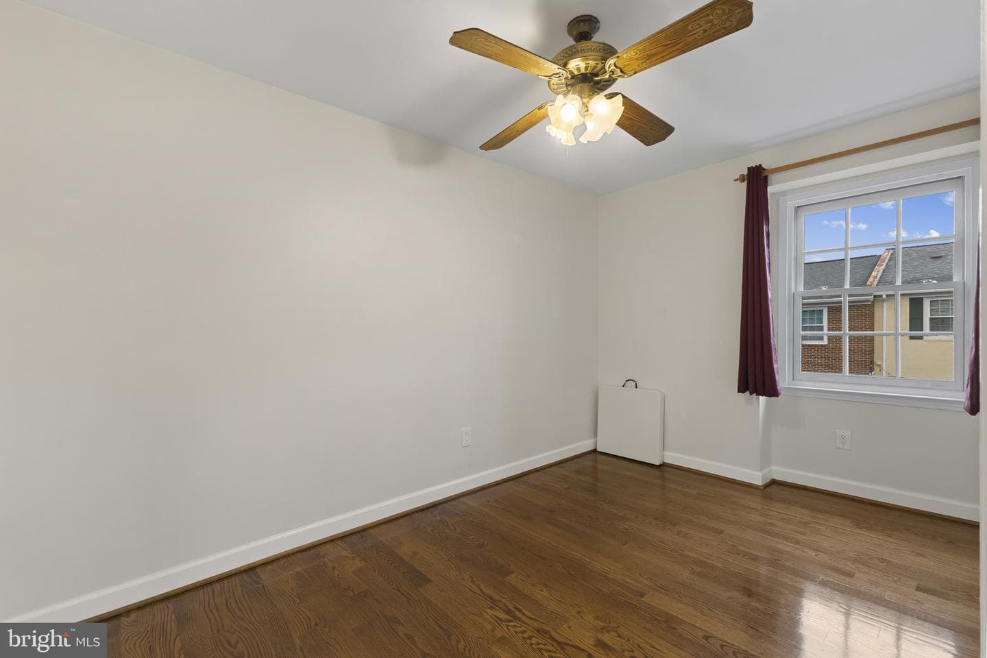 8400 Thompson Road photo 16