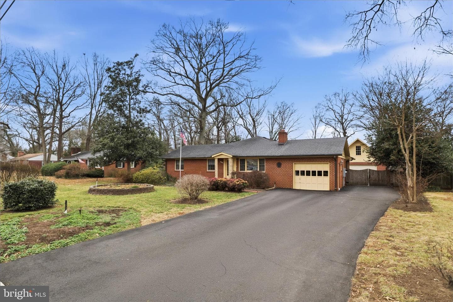 8712 Lea Lane photo 3