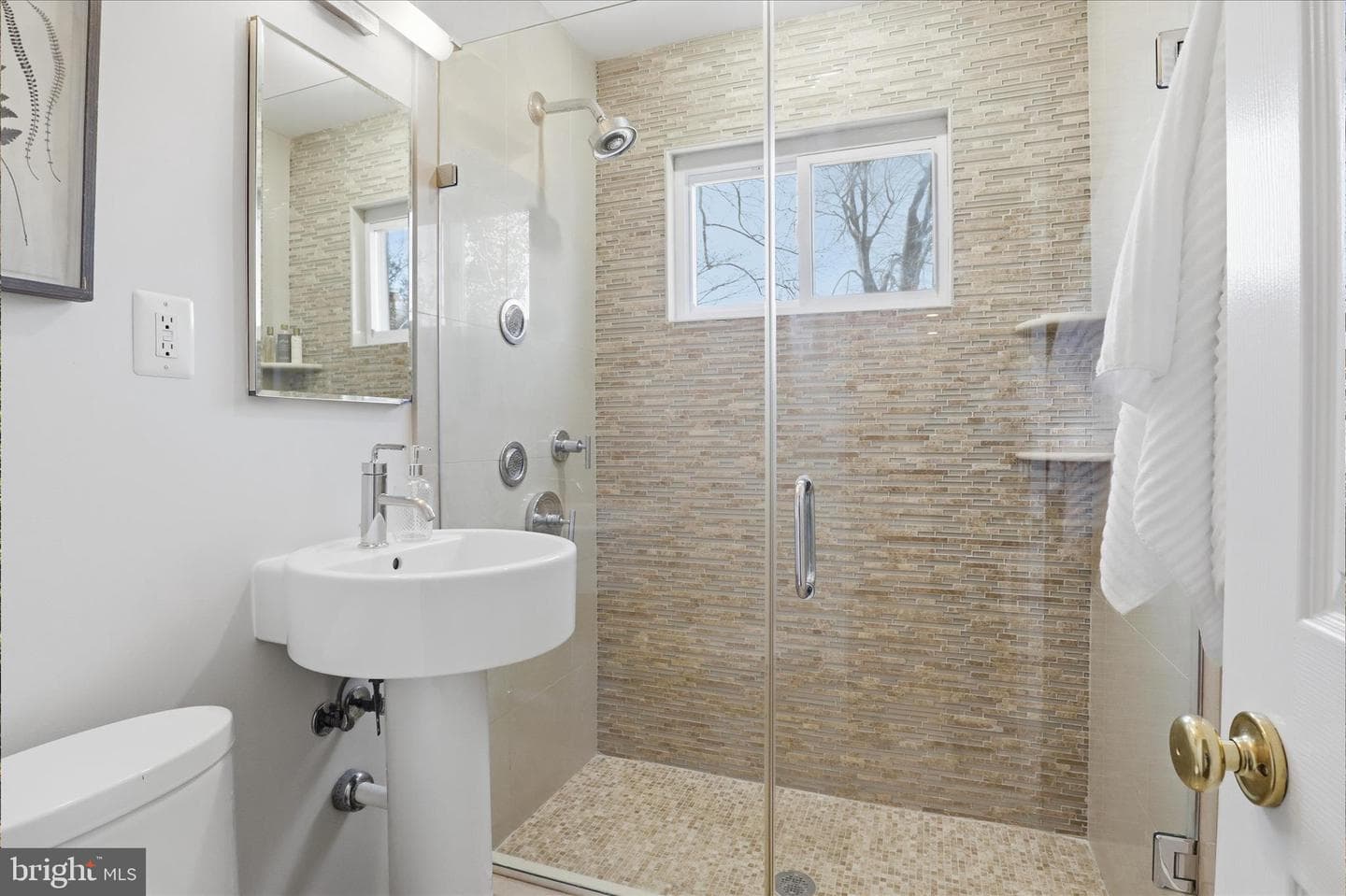 7013 Kenfig Place photo 15