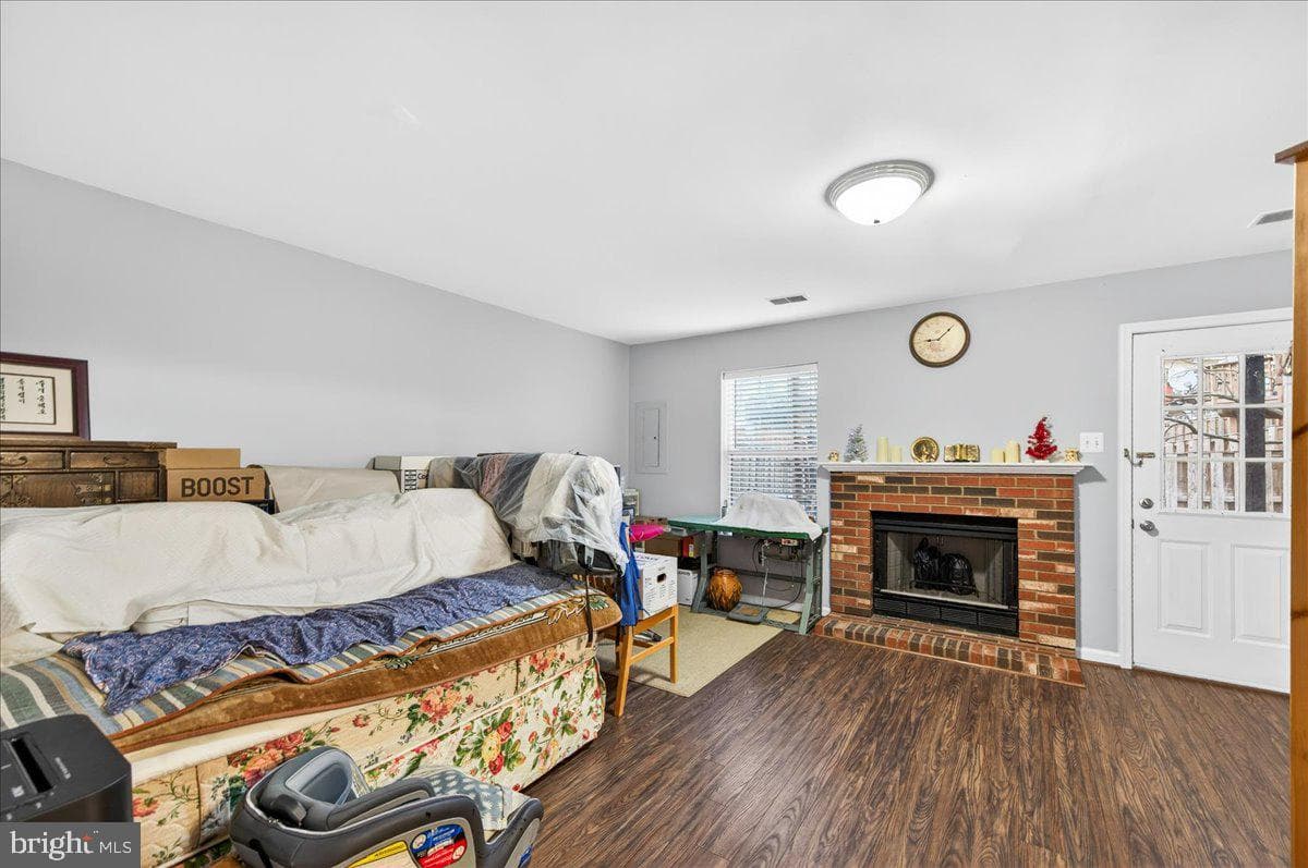 14200 Beddingfield Way photo 3
