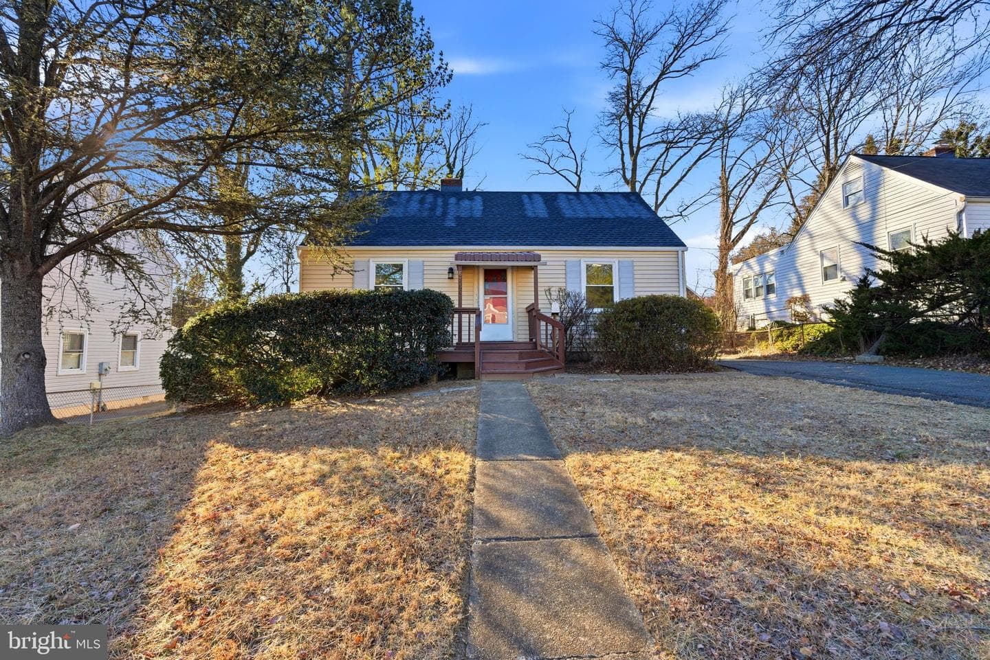 6735 Gouthier Road photo 2