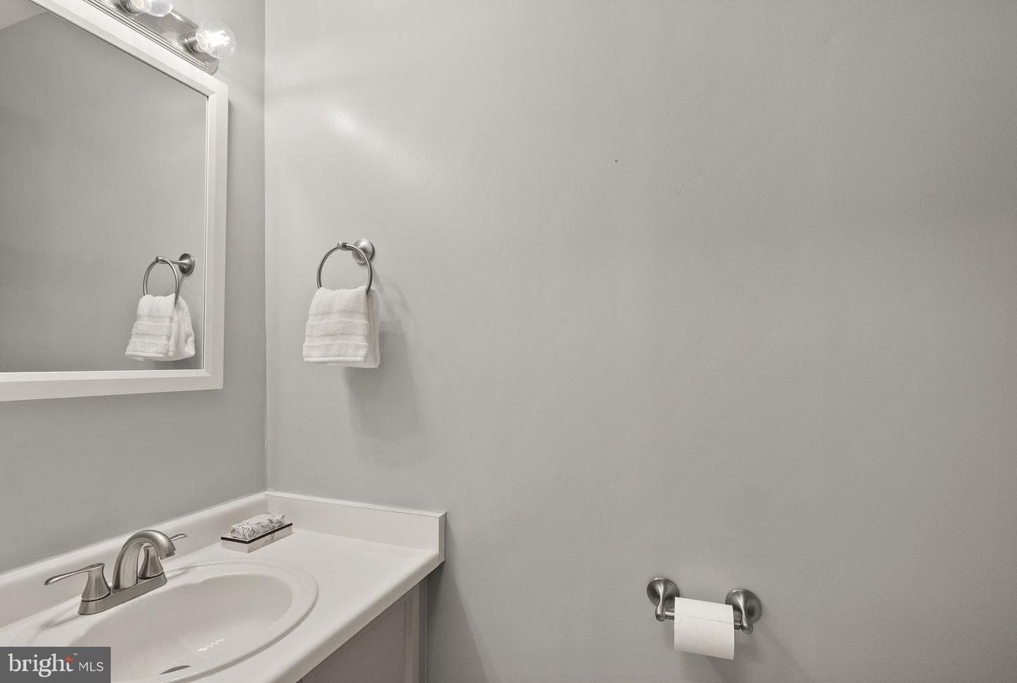 5716 Evergreen Knoll Court photo 10