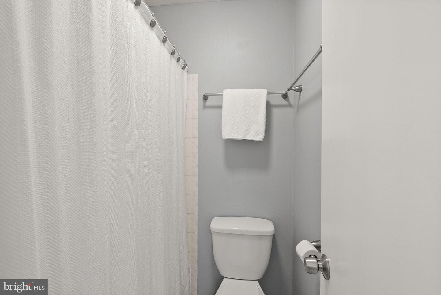 5716 Evergreen Knoll Court photo 20