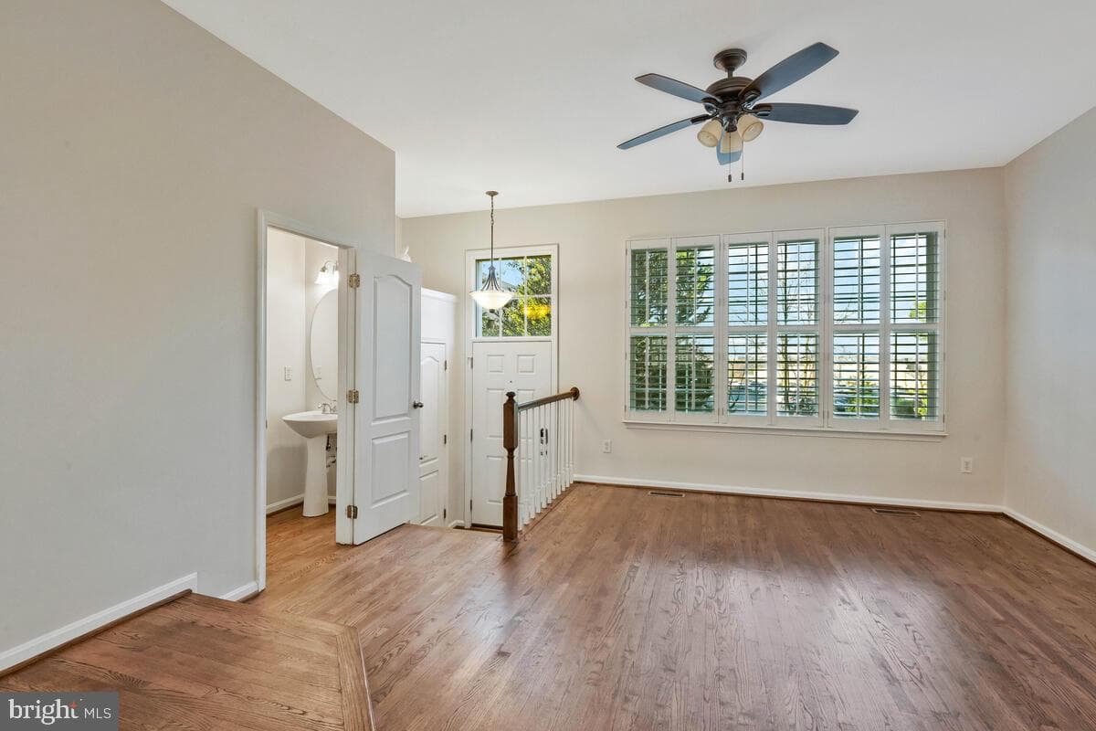 12025 Edgemere Circle photo 2