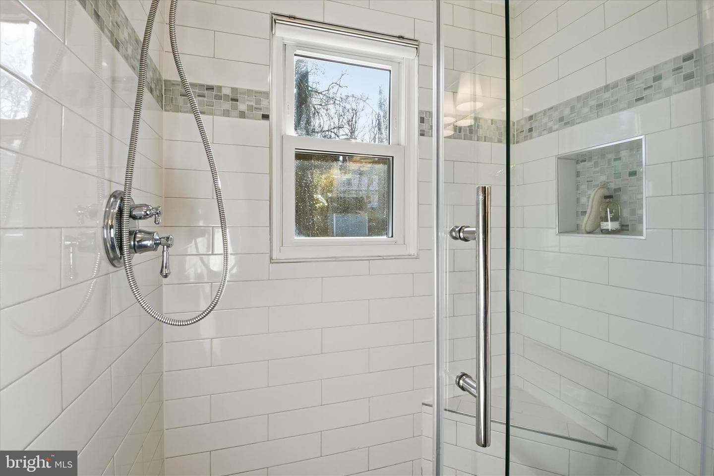 7005 Jefferson Avenue photo 33