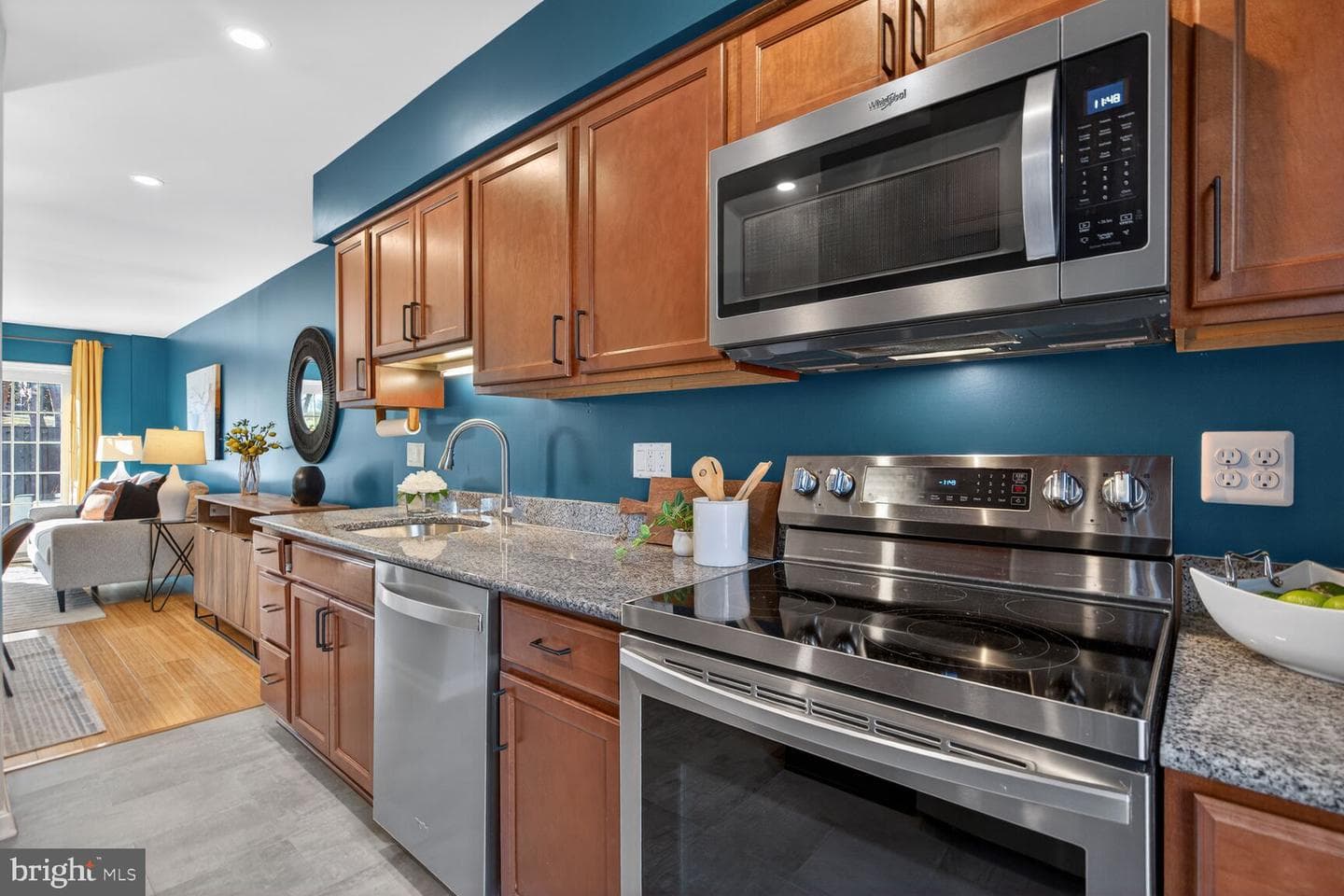 7207 Evanston Road photo 15