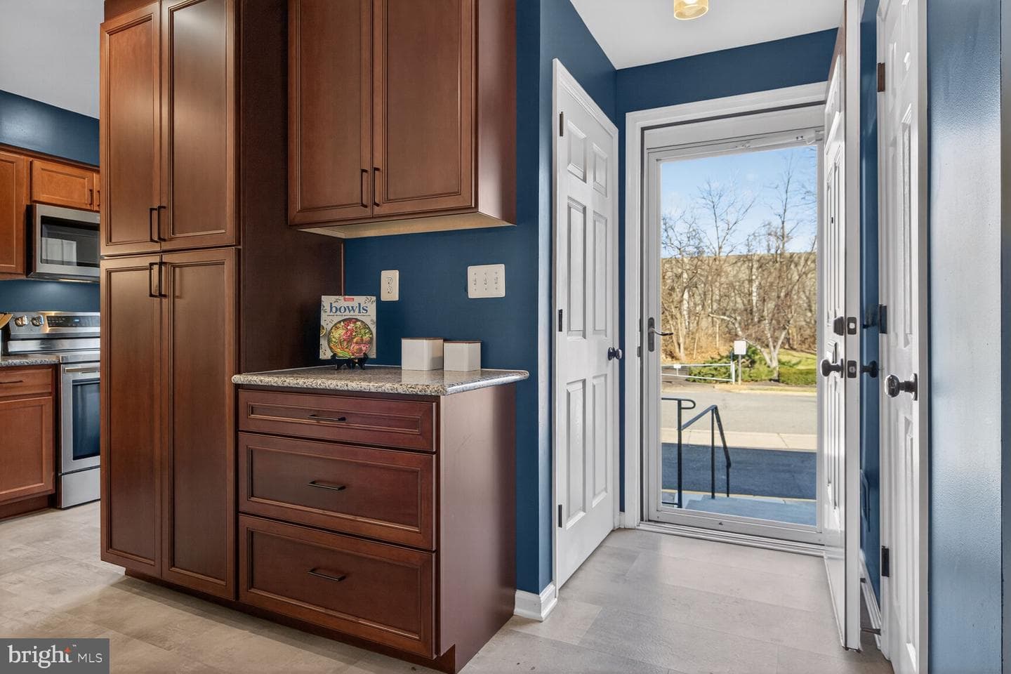 7207 Evanston Road photo 4