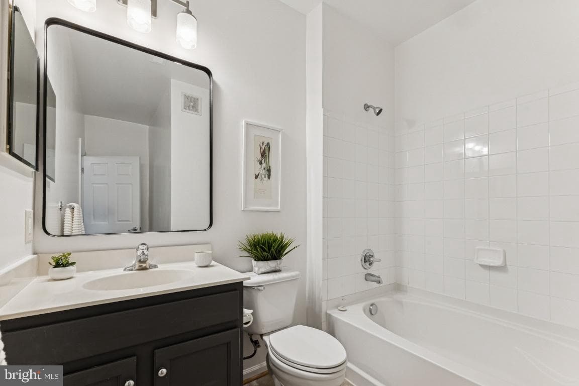 3810 Lightfoot Street #404 photo 14