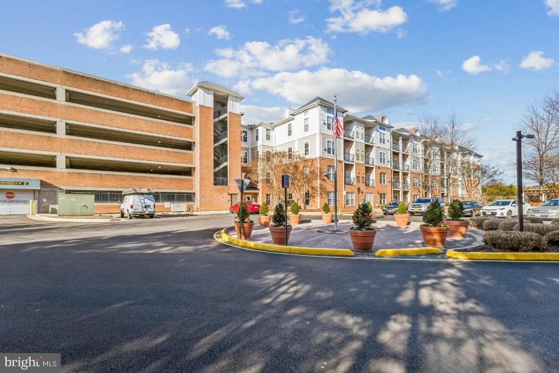 3810 Lightfoot Street #404 photo 24