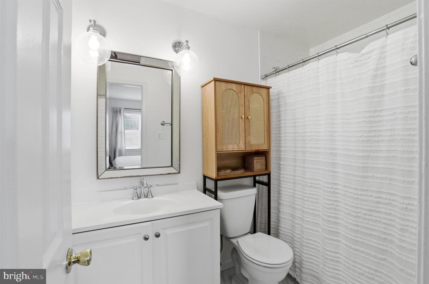5734 Edgewater Oak Court photo 14