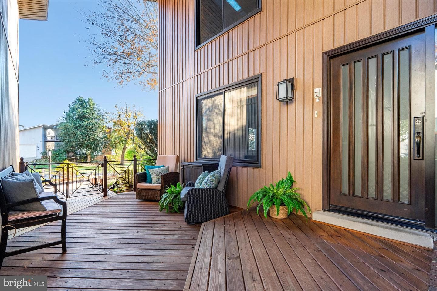 10518 Acacia Lane photo 3