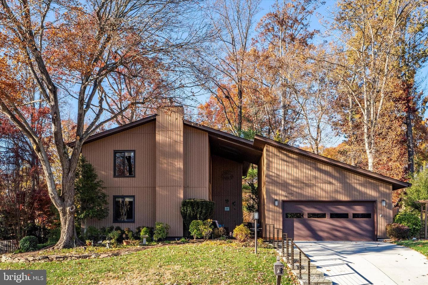 10518 Acacia Lane photo 4