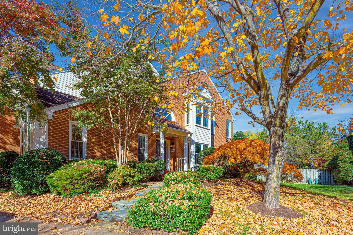 1824 Duffield Lane photo 3