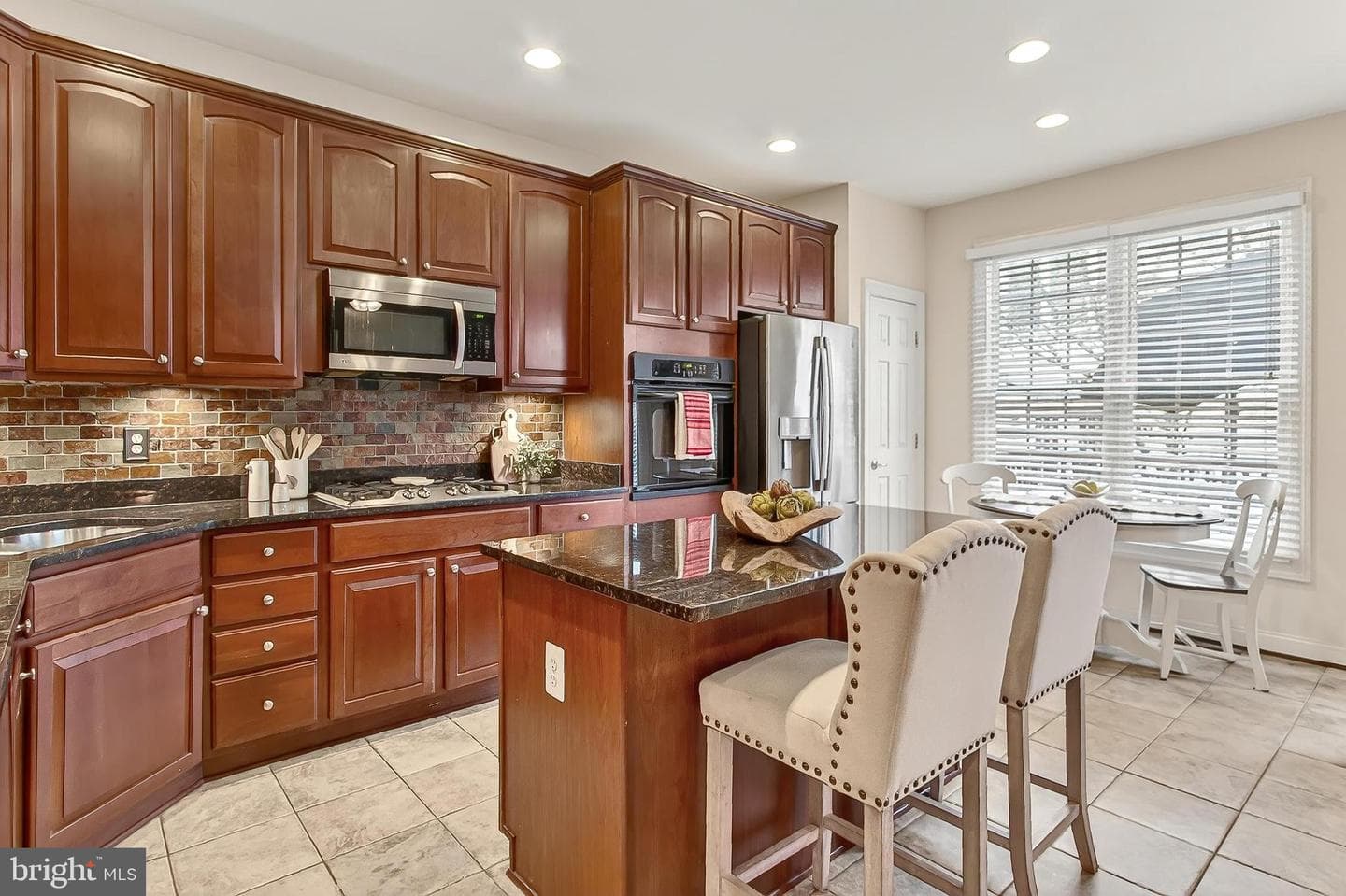 8378 Old Vicarage Street photo 24