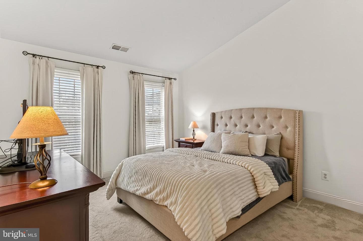 8378 Old Vicarage Street photo 36
