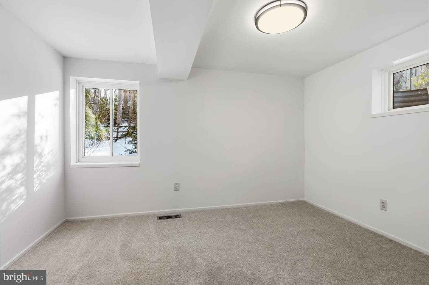 3402 Charleson Street photo 15