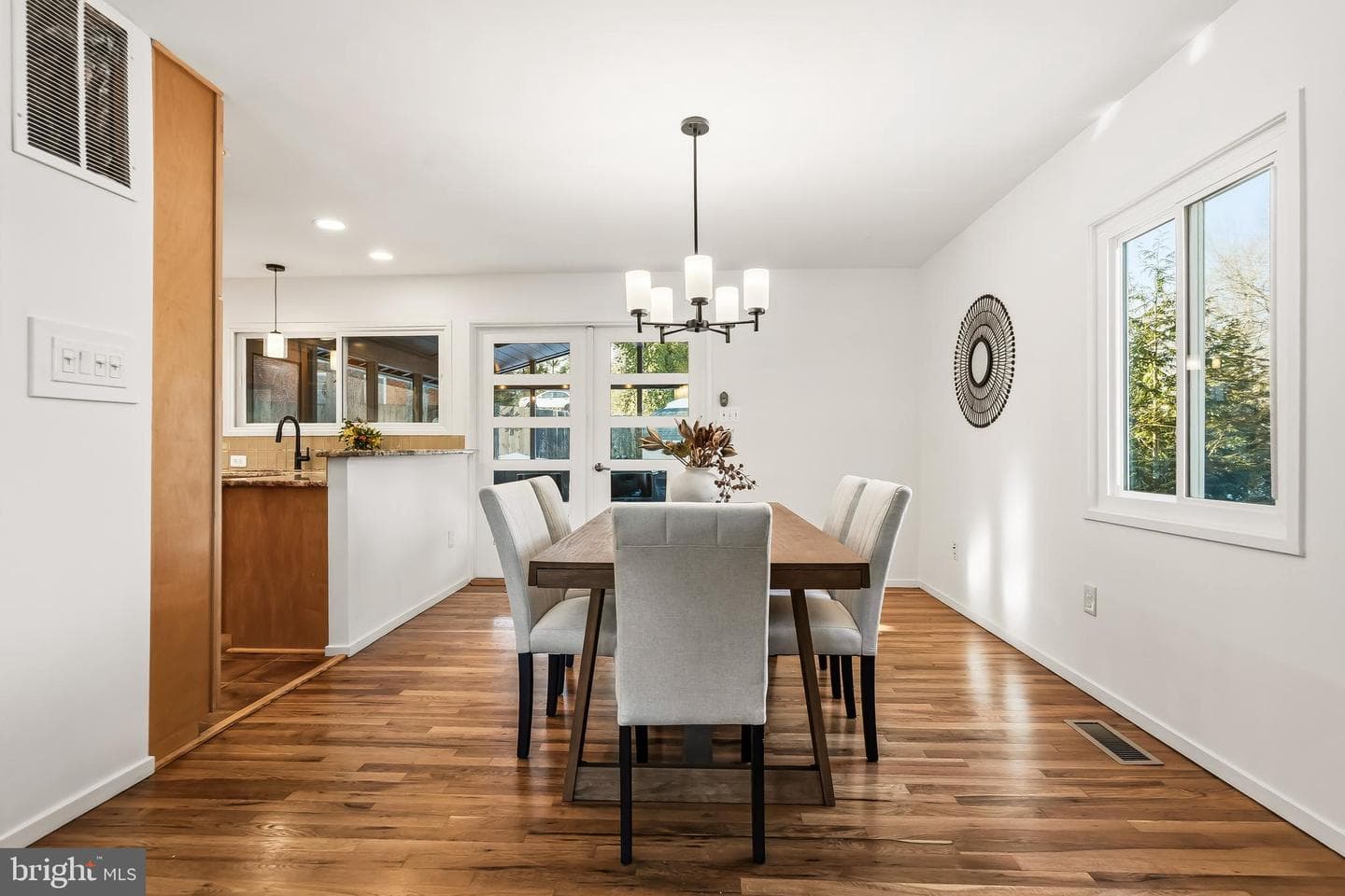 3402 Charleson Street photo 24