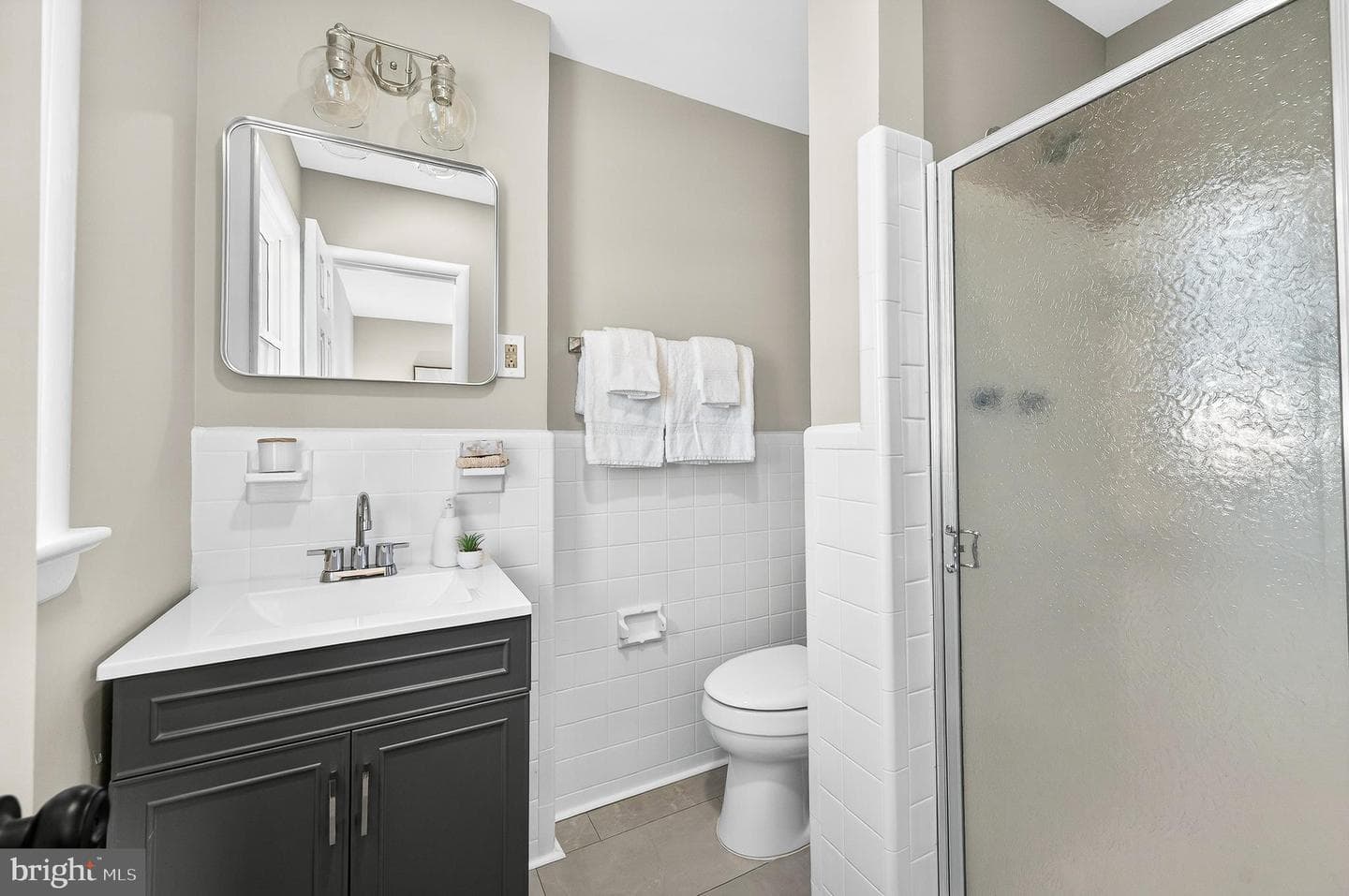 2527 Midway Street photo 15
