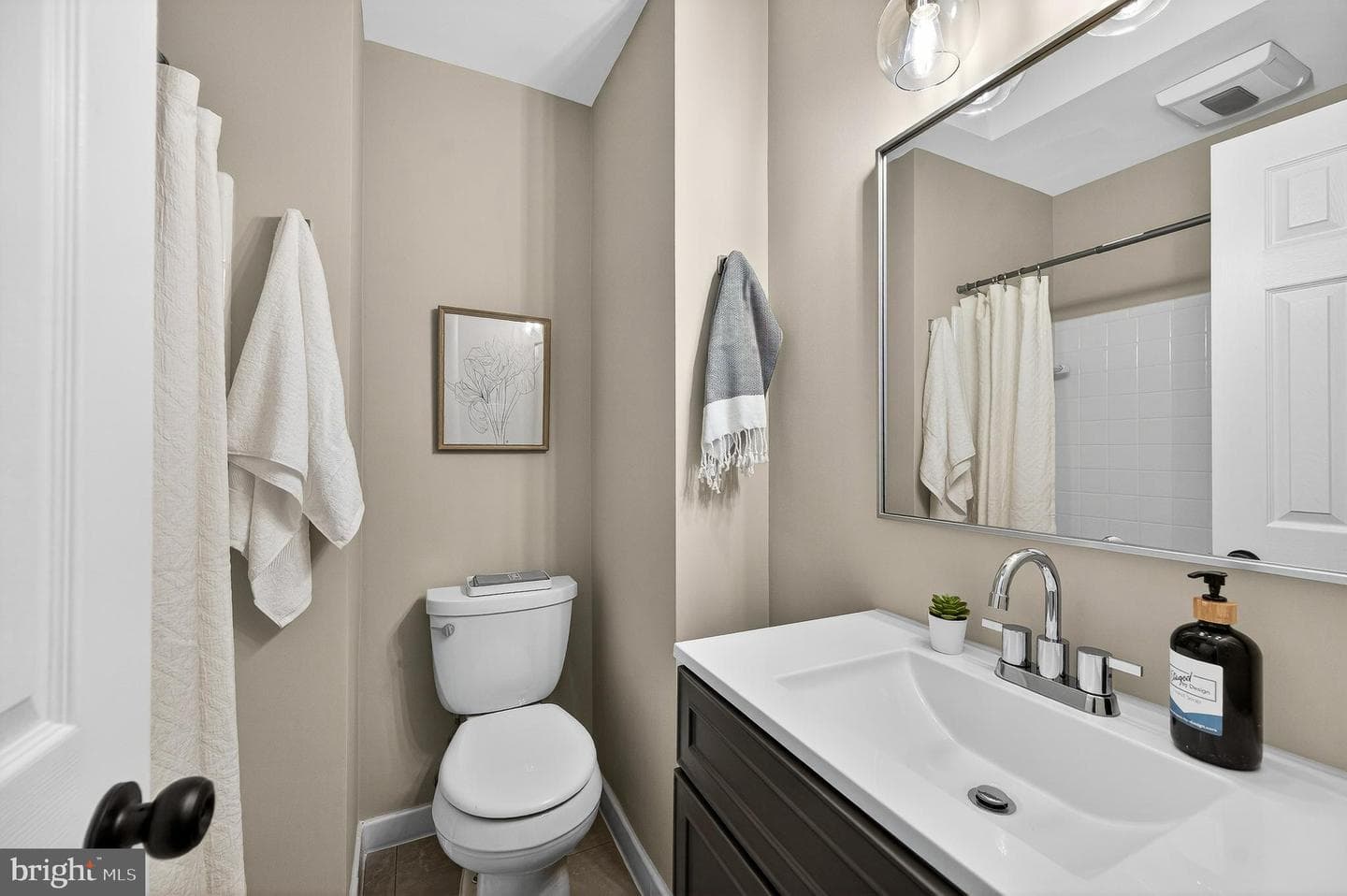 2527 Midway Street photo 18