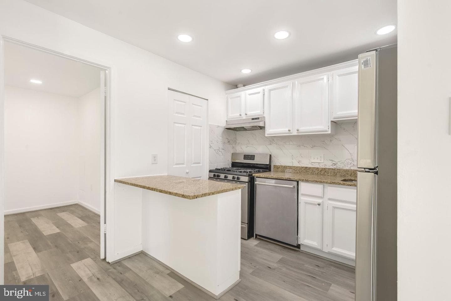 7354 Lee Highway #t2 photo 7
