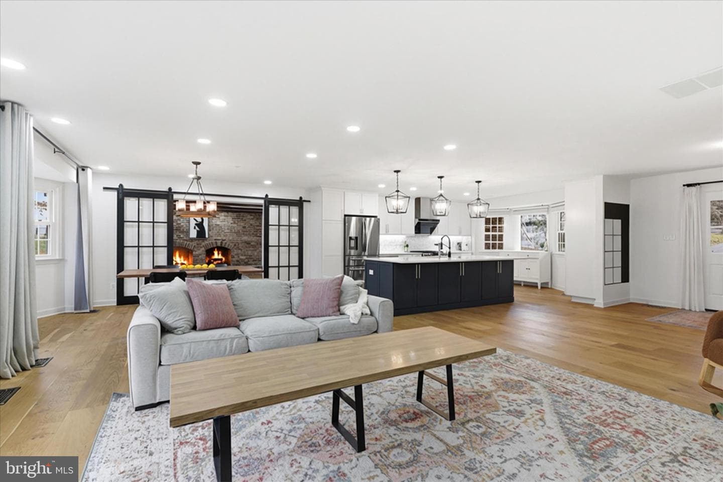 10412 Samaga Drive photo 3