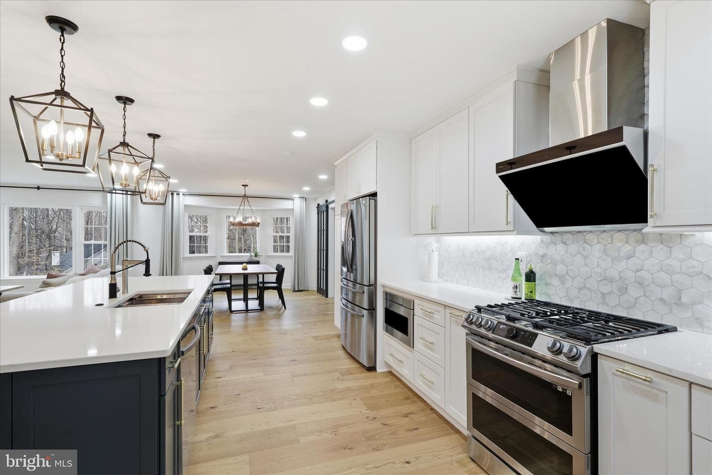 10412 Samaga Drive photo 8