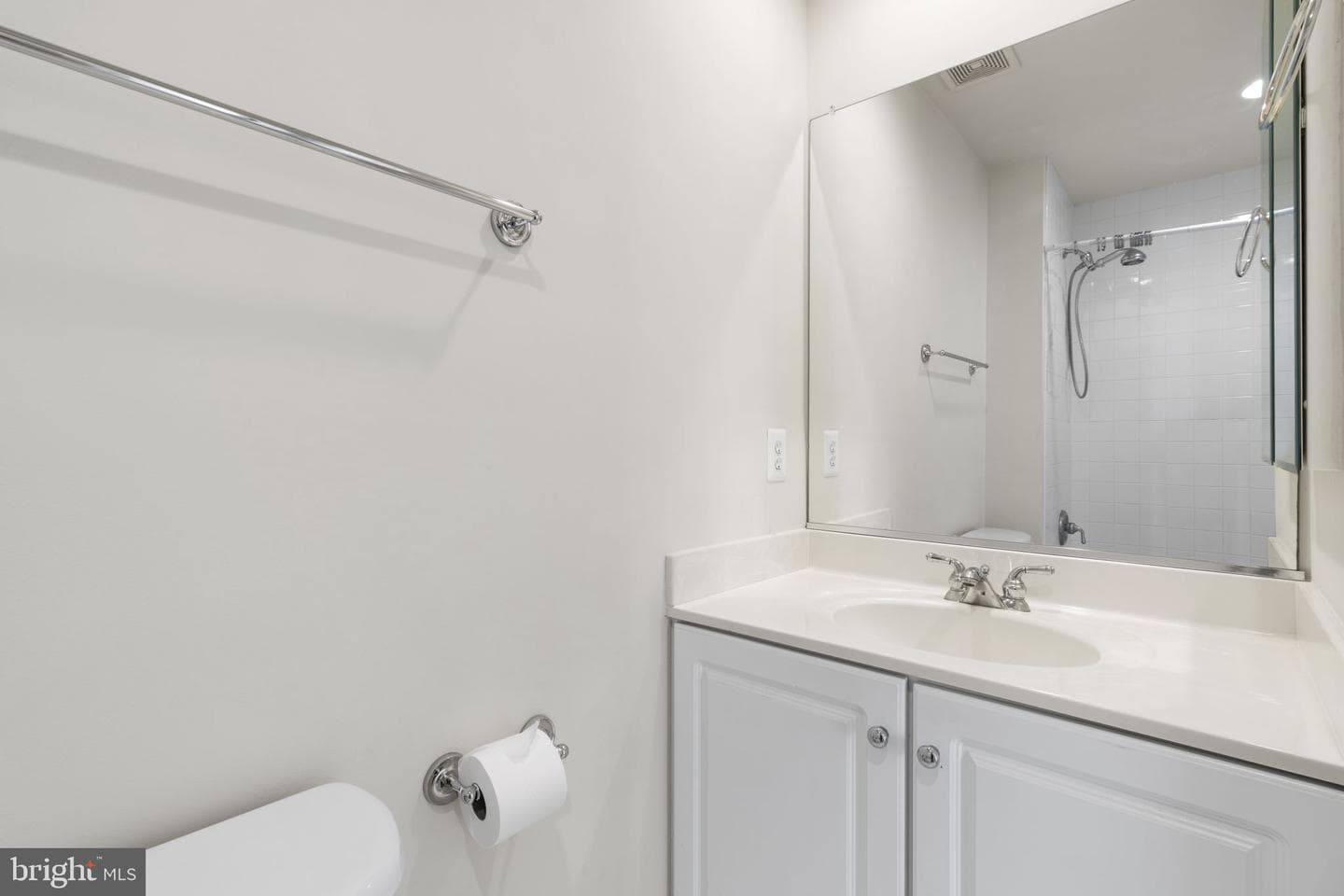 8882 Ashgrove House Lane photo 27