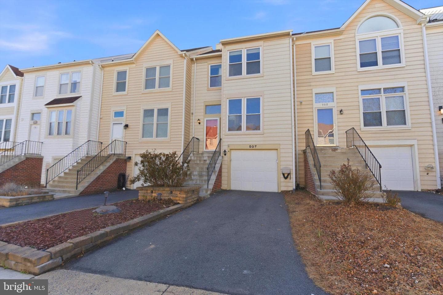 507 Dakota Drive photo 1