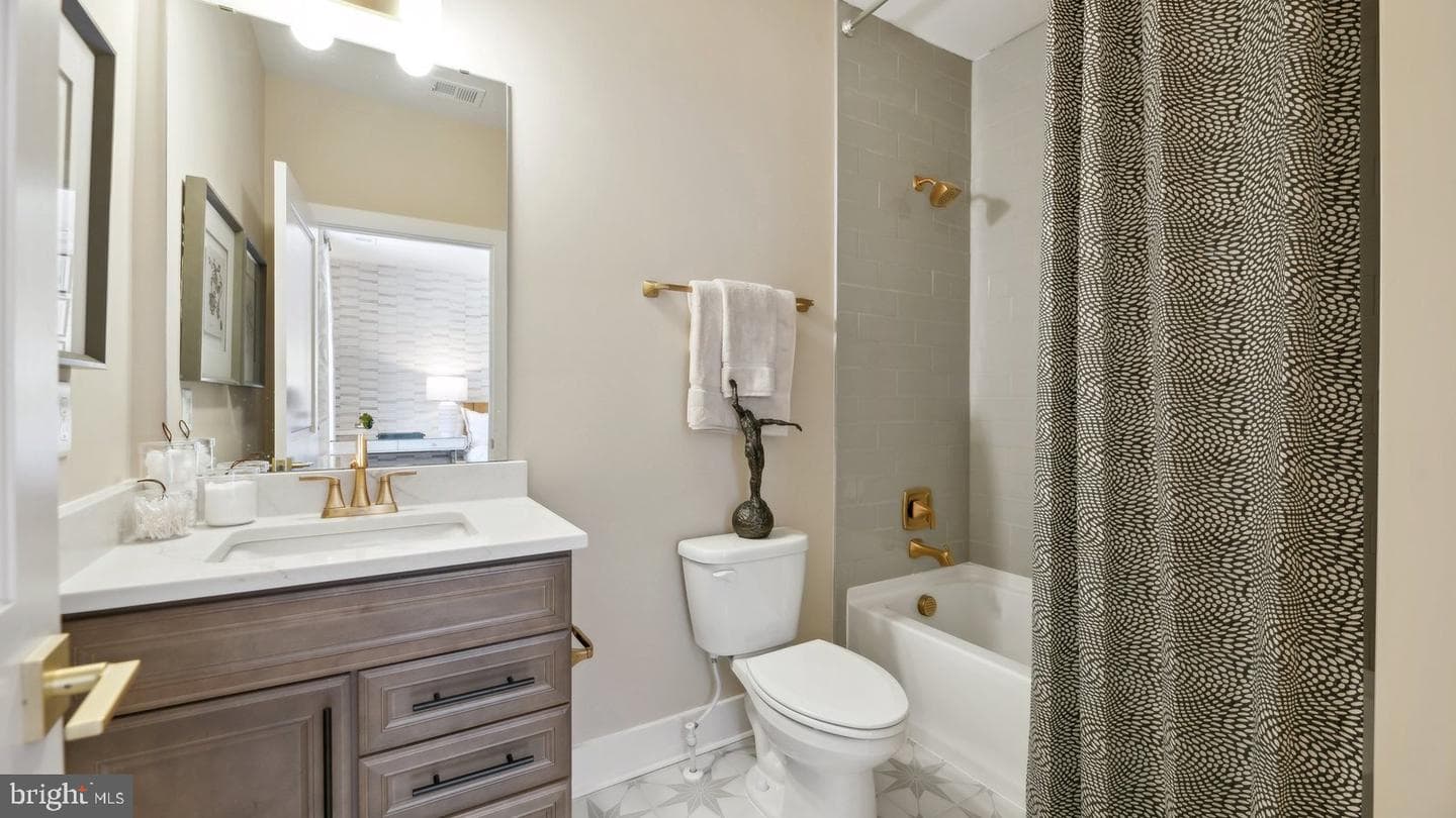8272 Colling Manor Court photo 33