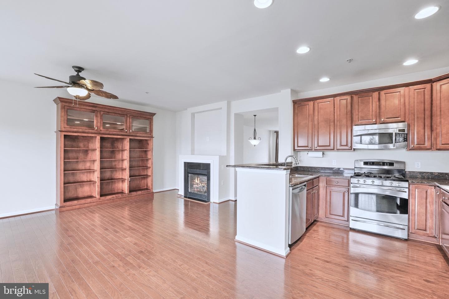 6055 Wicker Lane #128 photo 2