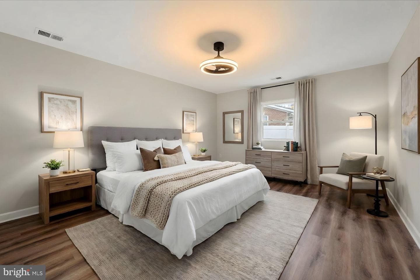 7931 Russell Road photo 7