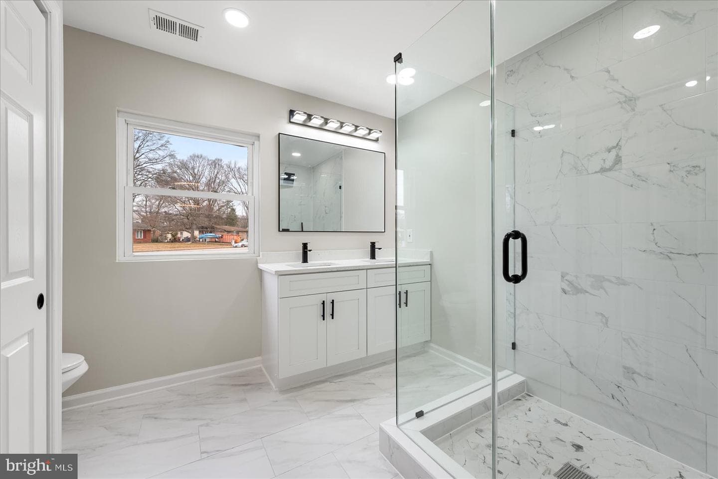 7931 Russell Road photo 8
