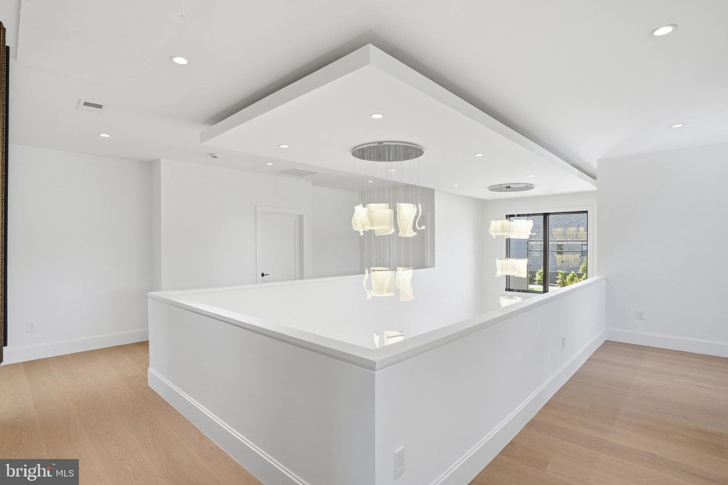 7421 Magarity Road photo 42