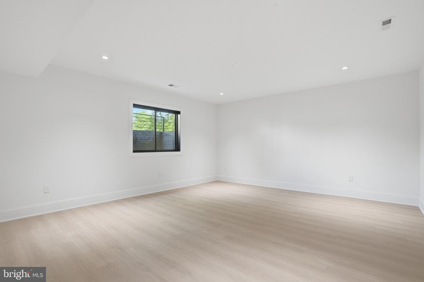 7421 Magarity Road photo 59