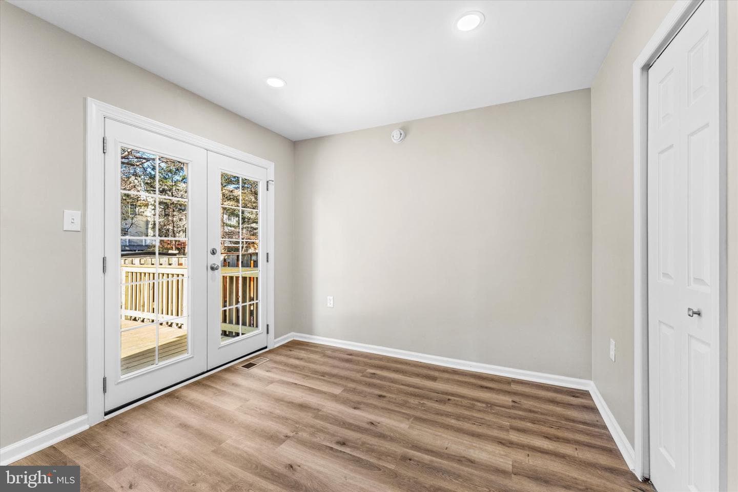 14012 Betsy Ross Lane photo 11