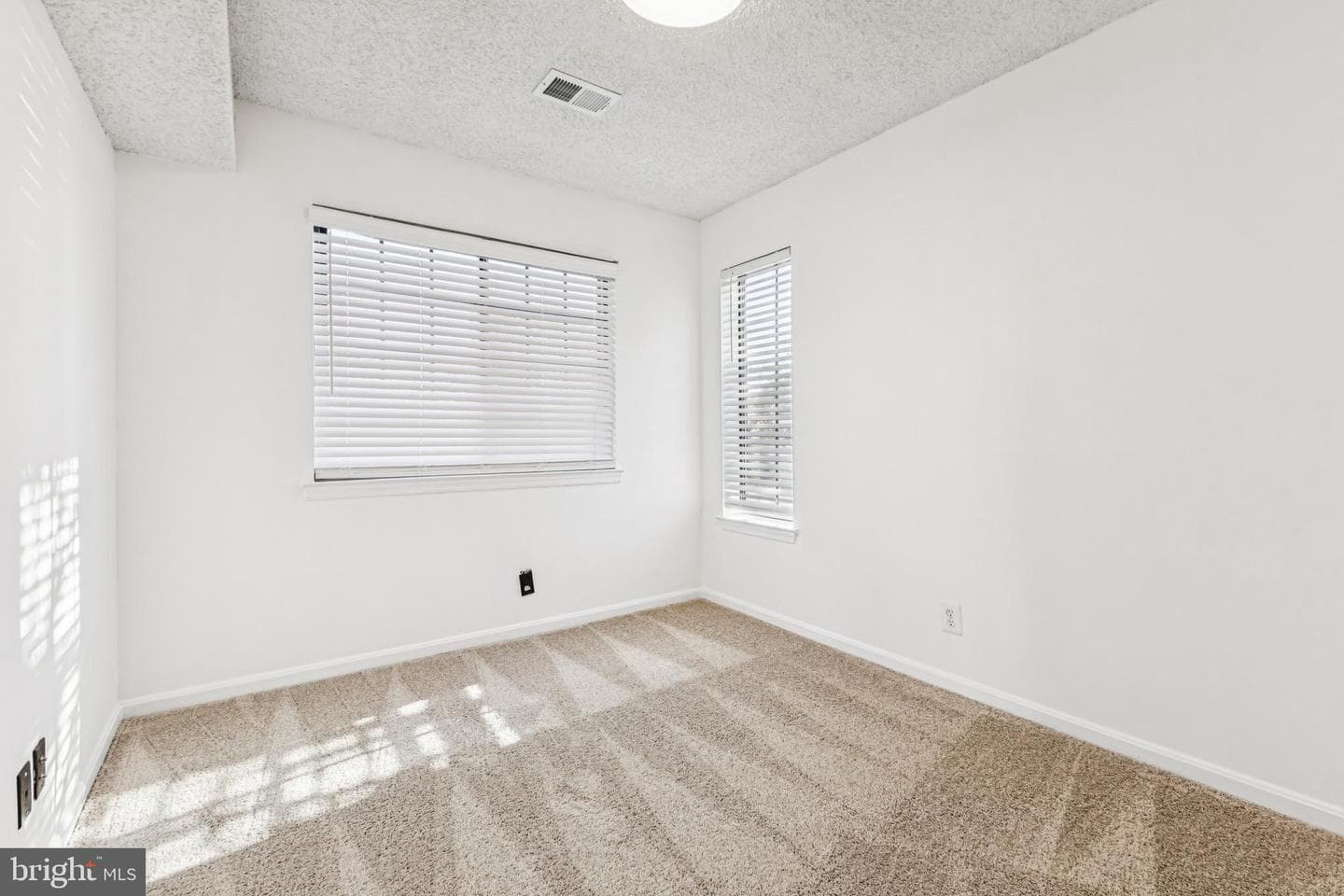 6006 Curtier Drive #f photo 11