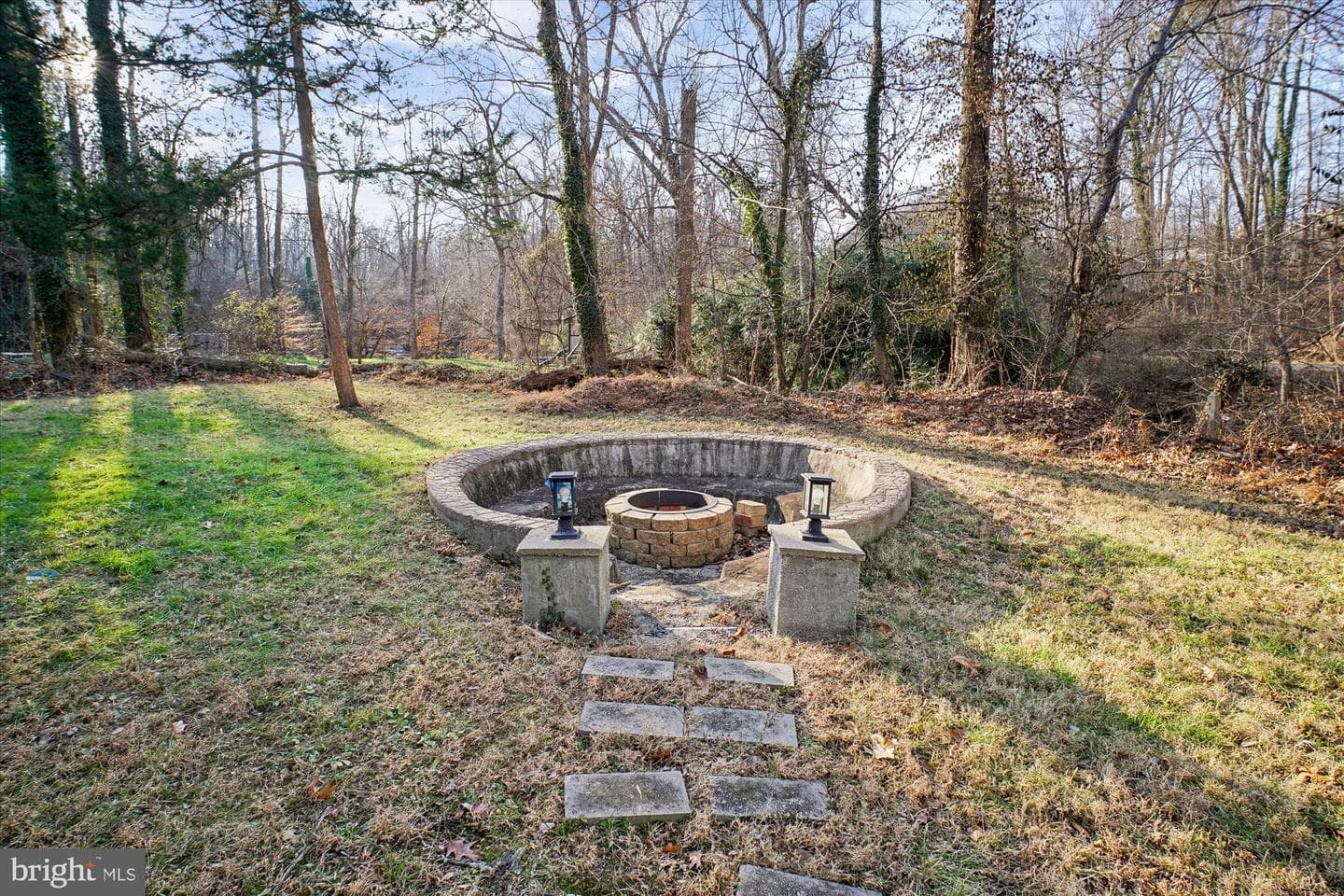 8112 Accotink Drive photo 2