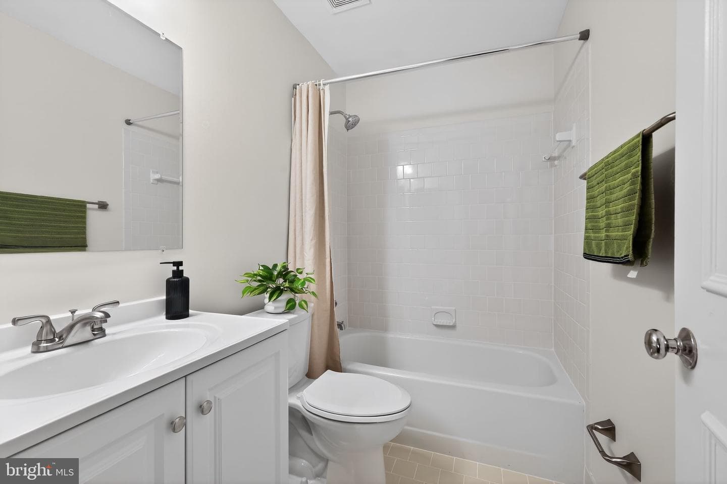10204 Ashbrooke Court #10 photo 11