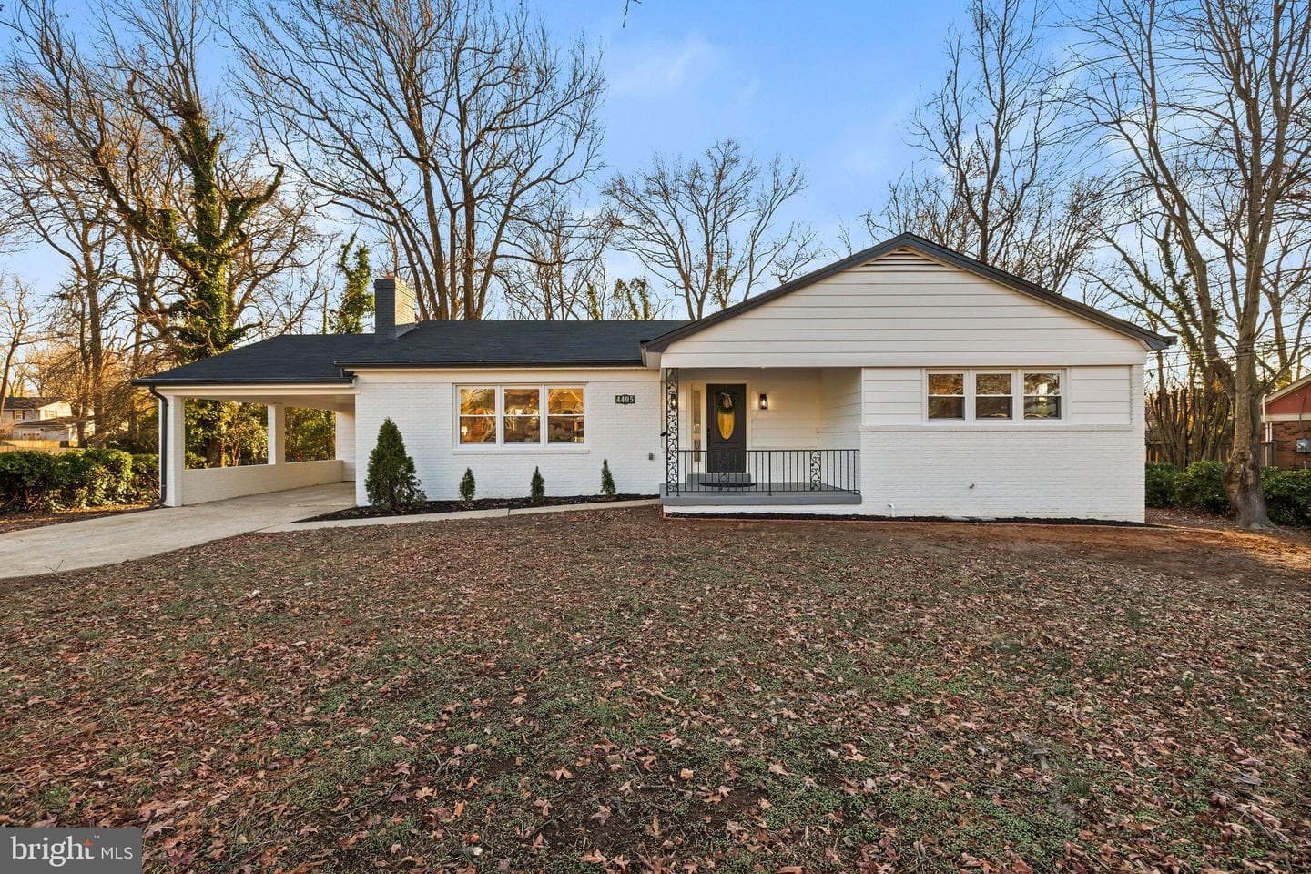 4405 Laurel Road photo 2