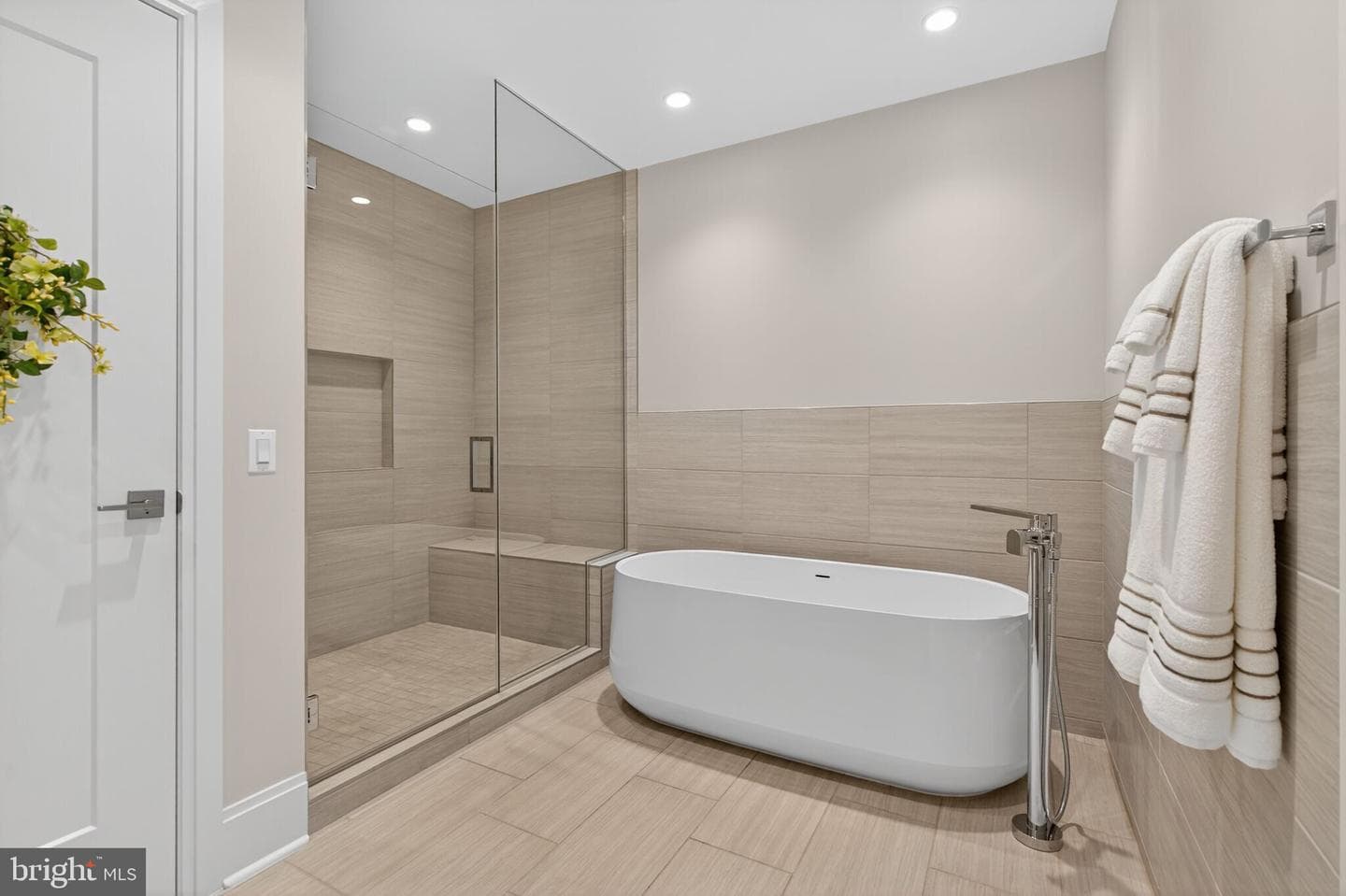 7887 Jones Branch Drive #404 photo 57