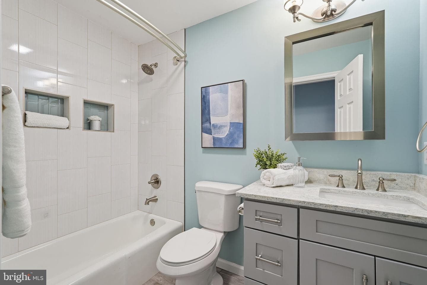 1411 Aldenham Lane photo 17