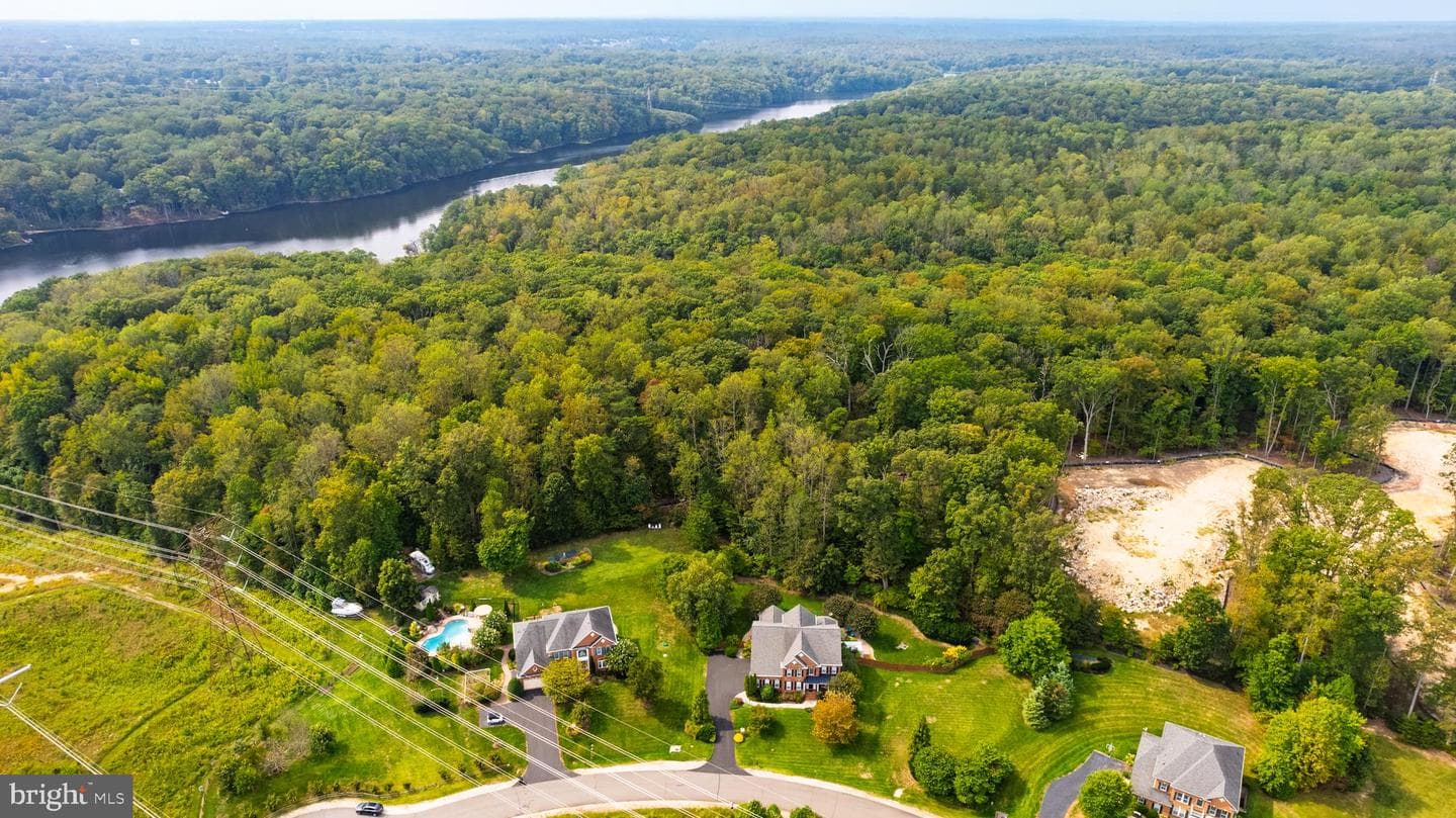9348 Occoquan Overlook Drive photo 81