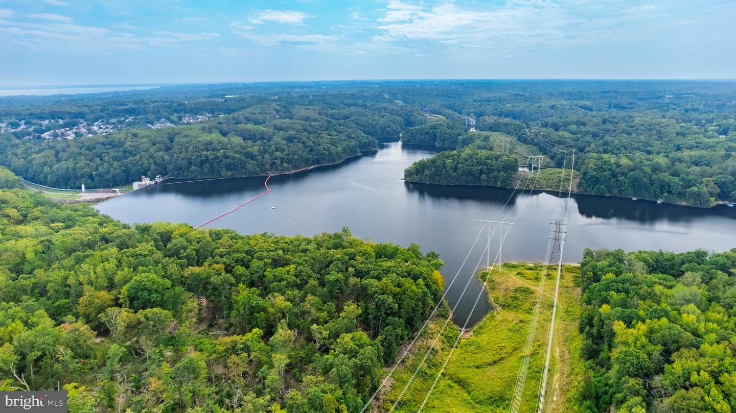 9348 Occoquan Overlook Drive photo 85