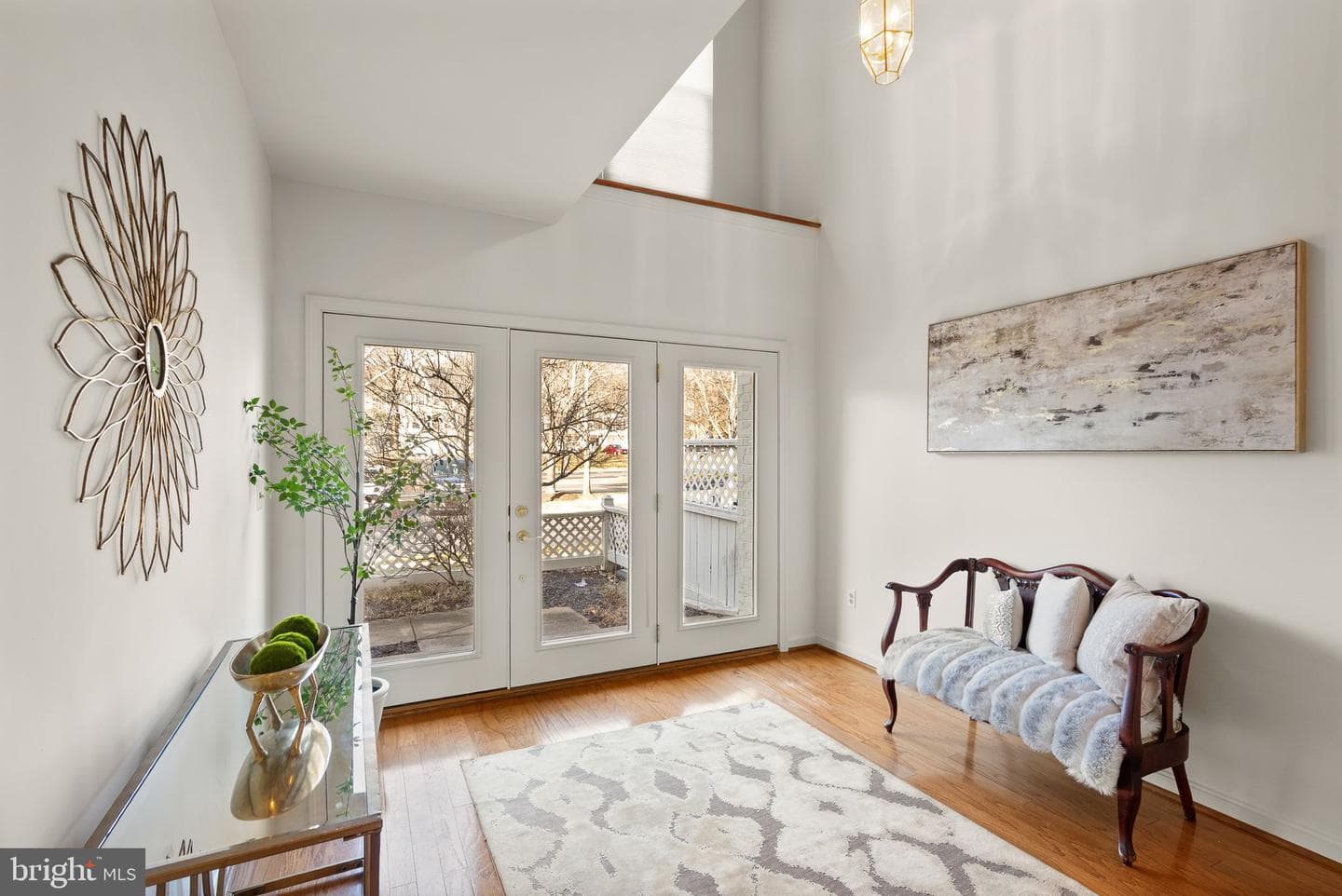 2709 Baronhurst Drive photo 4