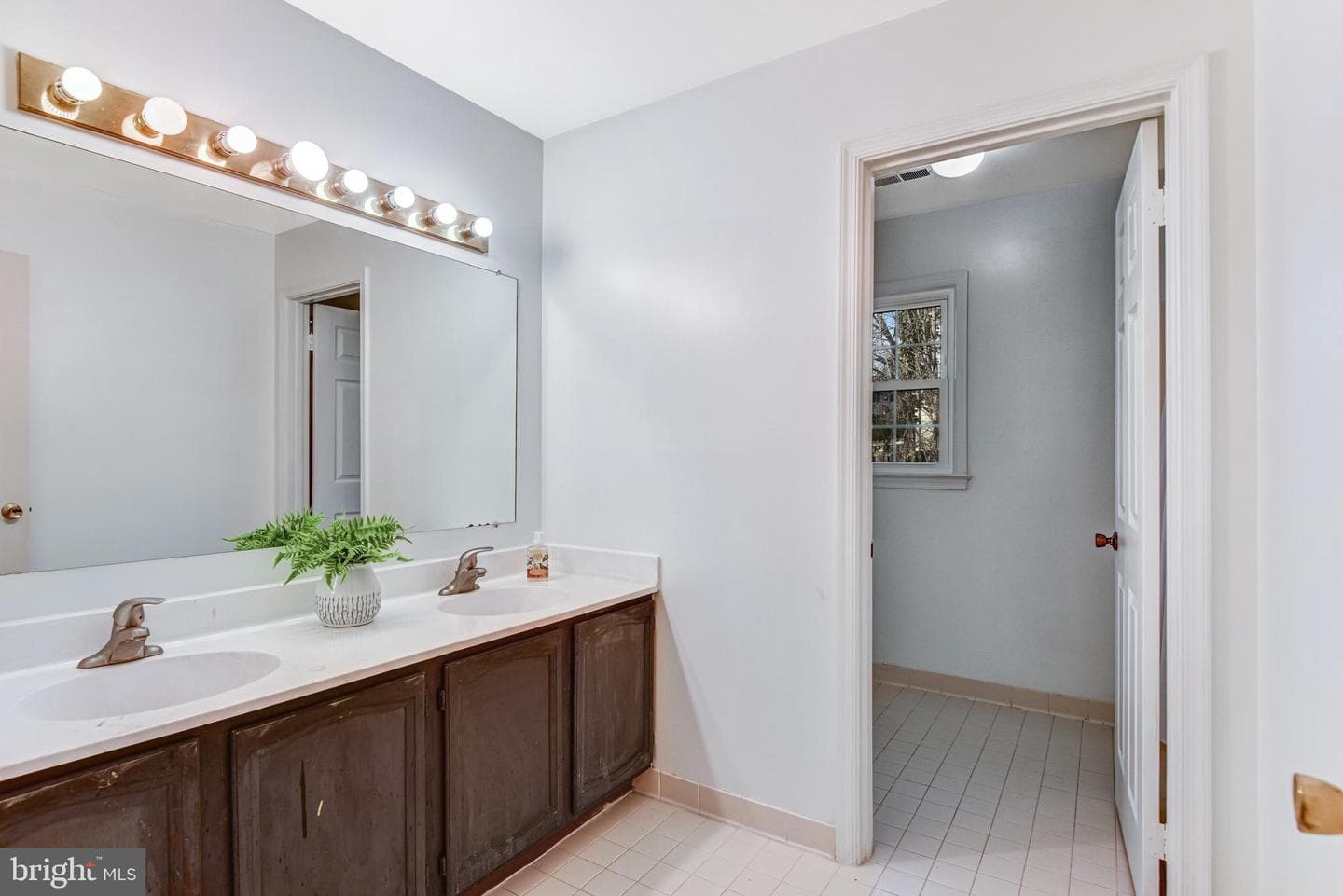 13910 Stonefield Lane photo 32