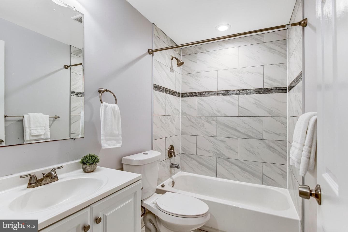 13910 Stonefield Lane photo 38