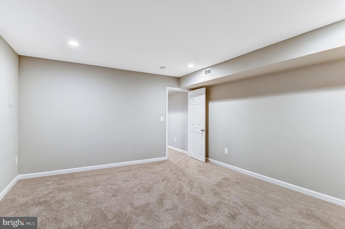 13910 Stonefield Lane photo 40
