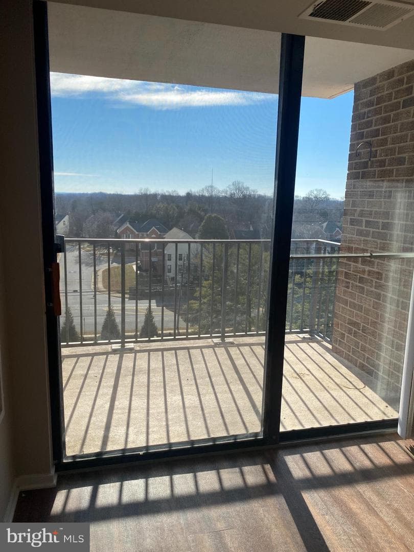 2311 Pimmit Drive #1214 photo 8