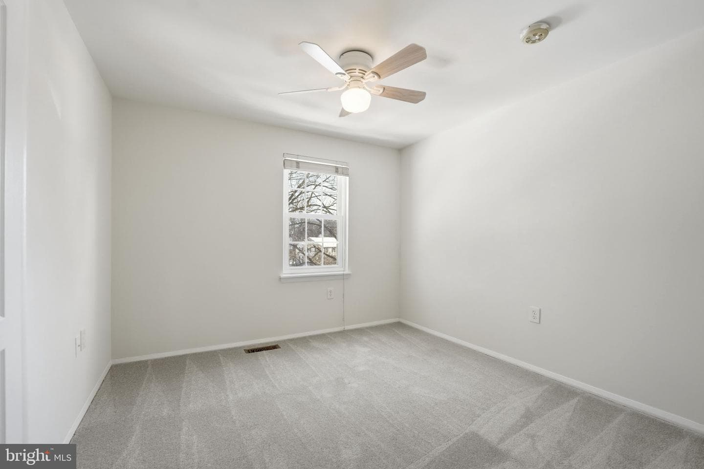 9652 Lindenbrook Street photo 24
